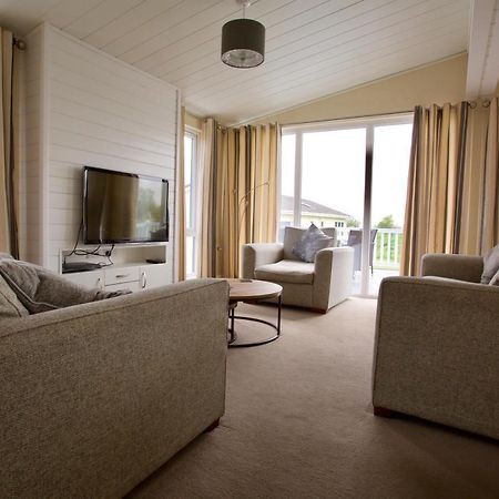 Lovely 3-Bed Cottage In 伊利 外观 照片